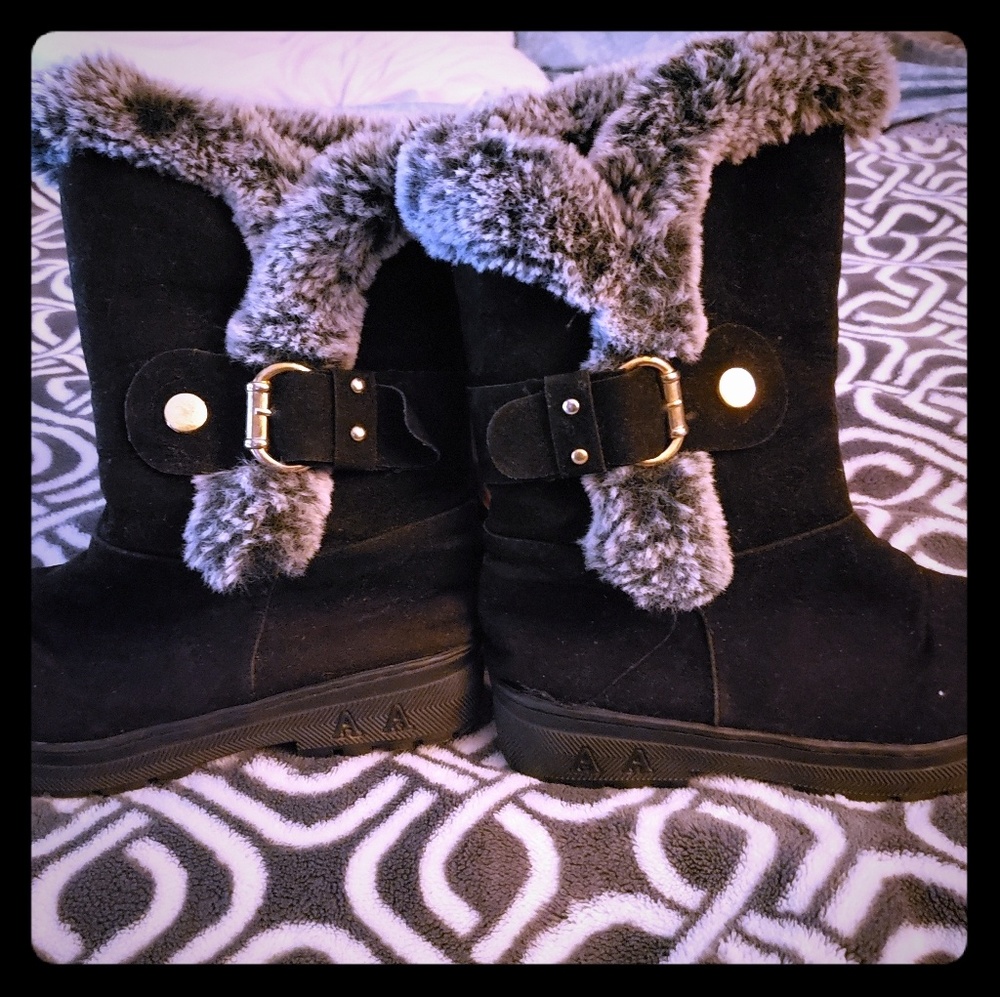Black Fur Boots